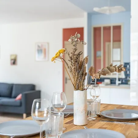 Le Tourangeau - 1 Min Place Plumereau *