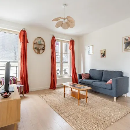 Le Tourangeau - 1 Min Place Plumereau