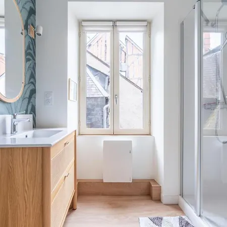 Le Tourangeau - 1 Min Place Plumereau Tours