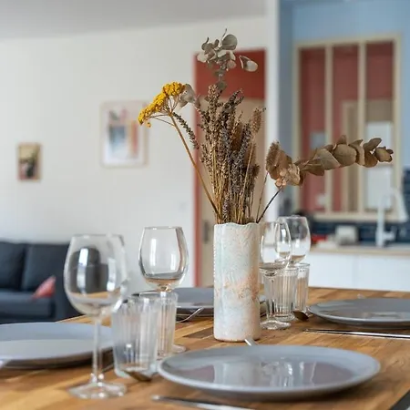 Le Tourangeau - 1 Min Place Plumereau *